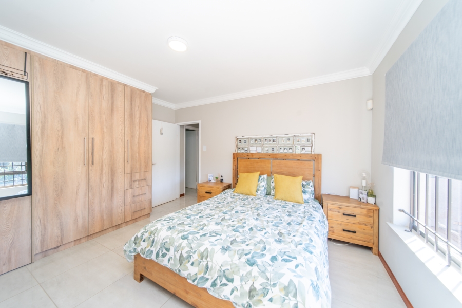 To Let 5 Bedroom Property for Rent in Vincent Heights Eastern Cape